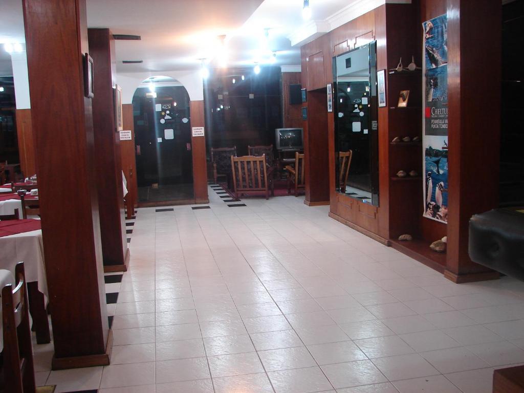 Cheltum Hotel Trelew Exterior foto