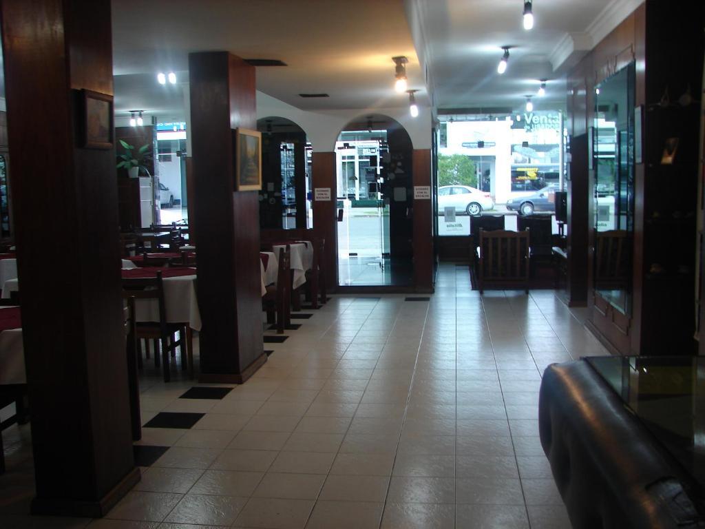 Cheltum Hotel Trelew Exterior foto